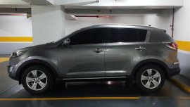 Selling Silver Kia Sportage 2012 at 81000 km