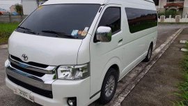 Sell White 2018 Toyota Hiace at 21000 km