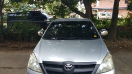 Selling Silver Toyota Innova 2009 Manual in Famy 