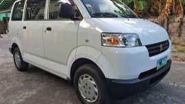 Selling White Suzuki Apv 2011 at 40000 km 