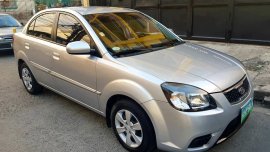Selling Silver 2011 Kia Rio Automatic in Makati