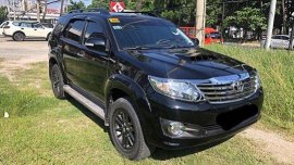 Selling Toyota Fortuner 2015 at 35000 km 