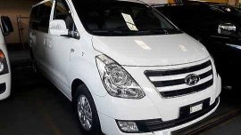 Selling Hyundai Grand Starex 2016 at 26232 km 