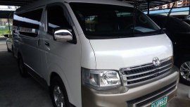 White Toyota Hiace 2013 at 59536 km for sale 