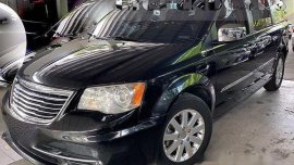 Selling Black Chrysler Town And Country 2013 Automatic Gasoline 