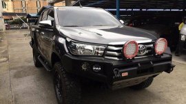 Selling Toyota Hilux 2016 Manual Diesel 