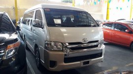 White Toyota Hiace 2018 for sale