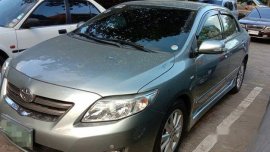 Selling Silver Toyota Corolla Altis 2010 Automatic Gasoline at 67357 km
