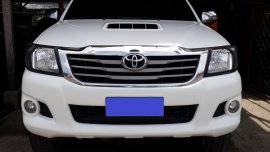 Sell Used 2013 Toyota Hilux Manual in Pasig 
