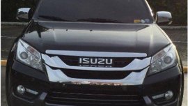 Selling Black Isuzu Mu-X 2017 Automatic Diesel 