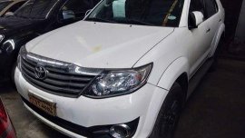 White Toyota Fortuner 2016 at 24000 km for sale 