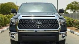 Black Toyota Tundra 2019 at 5000 km for sale 