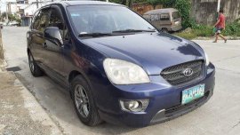 Selling Blue Kia Carens 2008 at 106000 km 