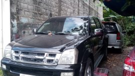 Sell Black Isuzu D-Max 2005 Truck in Angeles 
