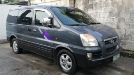 Selling 2nd Hand Hyundai Starex 2004 Van at 102000 km 