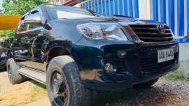 Black 2015 Toyota Hilux Manual Diesel for sale 