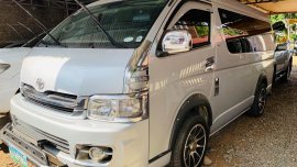 White 2010 Toyota Hiace Manual Diesel for sale 