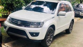 Selling Pearl White Suzuki Grand Vitara 2016 Automatic Gasoline at 26000 km