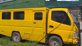 Selling Used Foton Tornado 2015 Van at 50000 km 