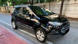 Selling Black Ford Ecosport 2016 Automatic Gasoline at 29000 km 