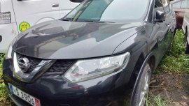 Black Nissan X-Trail 2015 at 55000 km for sale 