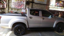 Used Isuzu D-Max 2015 at 14000 km for sale in Manila