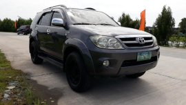 Toyota Fortuner 2006 for sale in Las Piñas