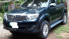 Selling Black Toyota Fortuner 2012 Automatic Diesel 