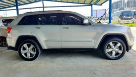 Jeep Grand Cherokee 2012 for sale in Makati 