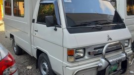 2011 Mitsubishi l300 fb exceed 