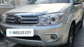 Second-hand Toyota Fortuner 2010 for sale in Angeles