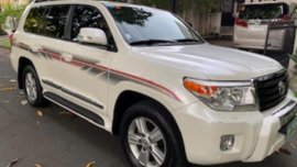 Toyota Land Cruiser 2012 for sale in Makati 