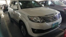 Selling White Toyota Fortuner 2012 