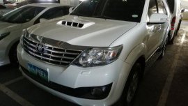 Selling White Toyota Fortuner 2013 Manual Diesel 