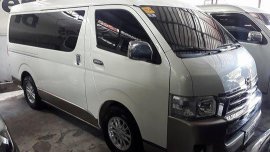 White Toyota Hiace 2017 at 3698 km for sale