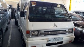 Sell White 2017 Mitsubishi L300 Manual Diesel at 34519 km 