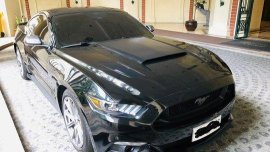 Sell Black 2015 Ford Mustang Automatic Gasoline at 8000 km 