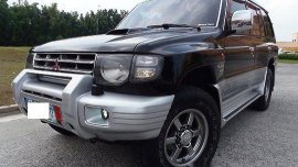 Black Mitsubishi Pajero 2004 Automatic Diesel for sale 