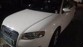 White Audi A4 2007 at 102000 km for sale 
