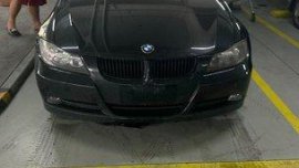 Selling Black Bmw 320I 2008 at 85000 km 