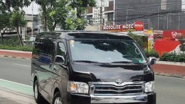 Selling Toyota Hiace 2015 at 37000 km 