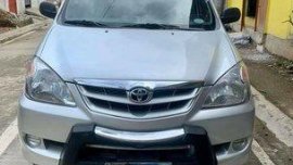 Silver Toyota Avanza 2010 at 47000 km for sale 