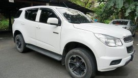 Selling White Chevrolet Trailblazer 2015 at 34500 km