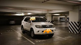 TOYOTA FORTUNER WHITE AUTOMATIC