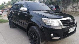 Selling Black Toyota Hilux 2014 Manual Diesel 