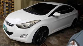 White Hyundai Elantra 2012 Manual Gasoline for sale 