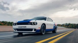 Dodge Challenger Drag Pak: Non-street legal and it can do wheelies
