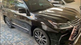 Selling Black Lexus Lx 2018 at 3000  km