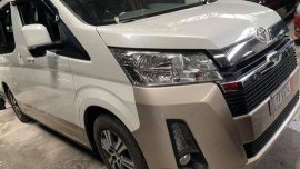 Selling White Toyota Hiace 2019 at 1200 km