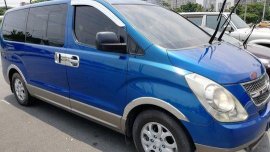 Selling Blue Hyundai Grand starex 2008 at 107000 km